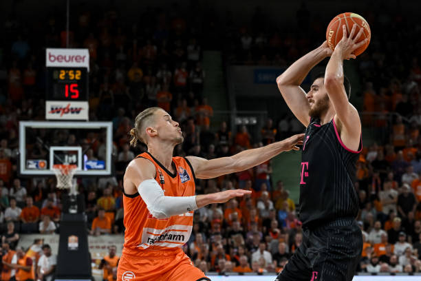 更是与粉丝 更是与粉丝